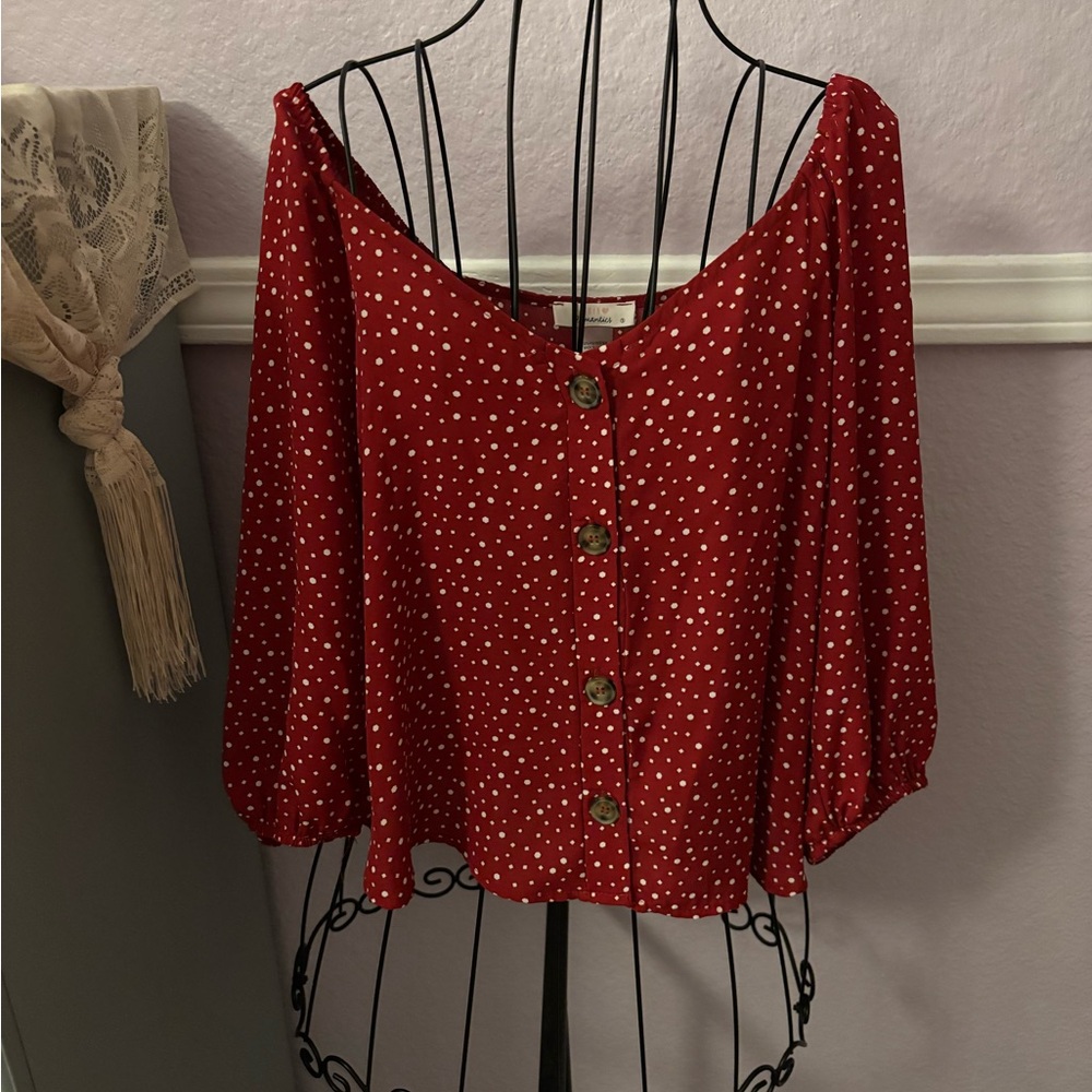 Women’s Urban Outfitters Red Polka Dot Button-Up Blouse Size Size